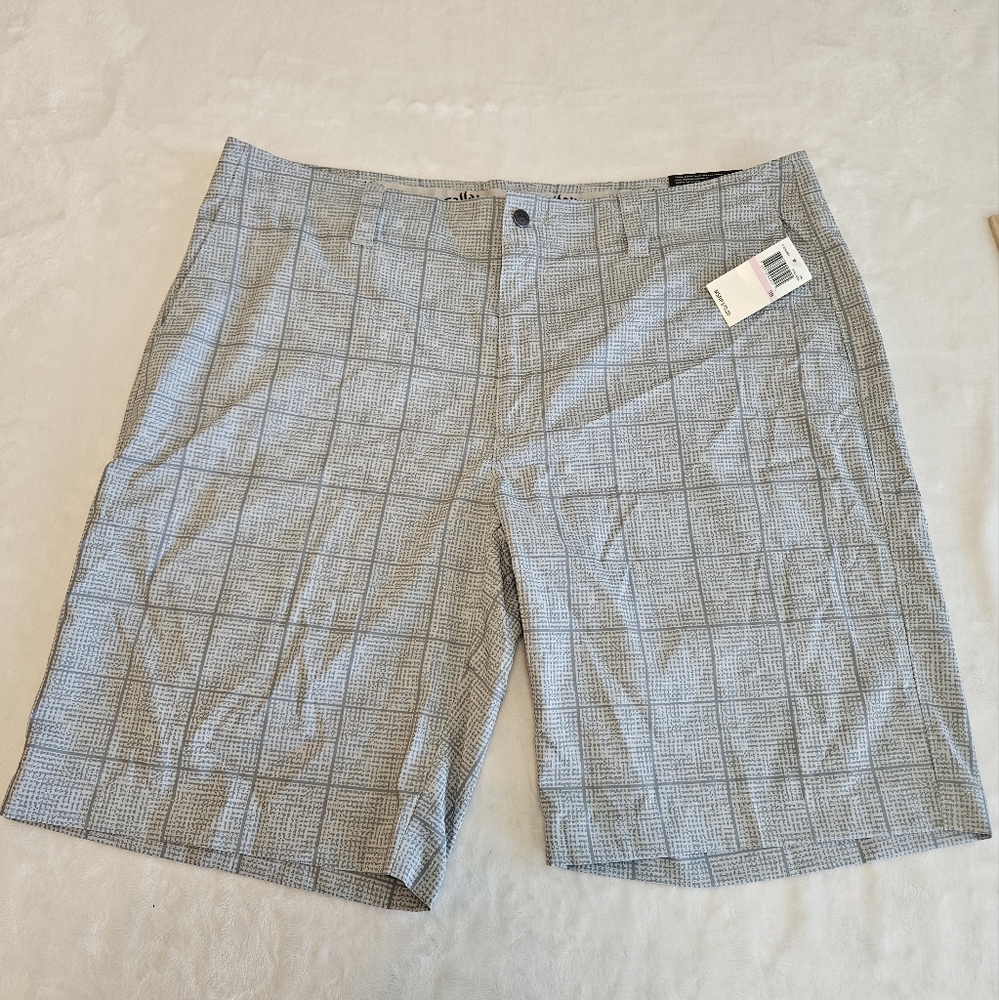 Callaway Men’s Gray Shorts Size 38 NWT